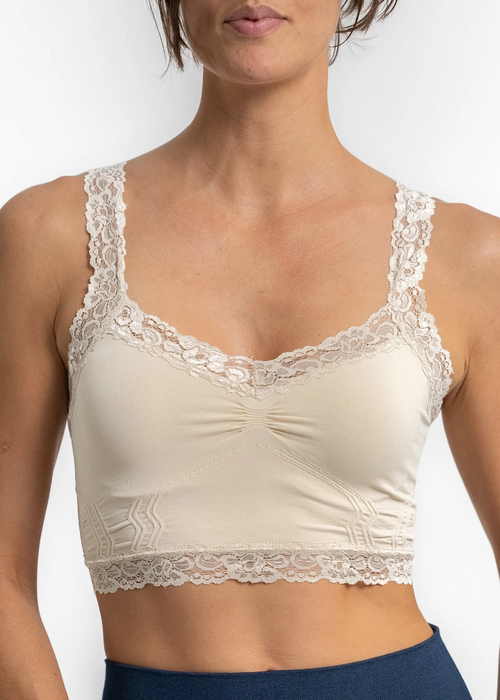 CROP LACE BRALETTE