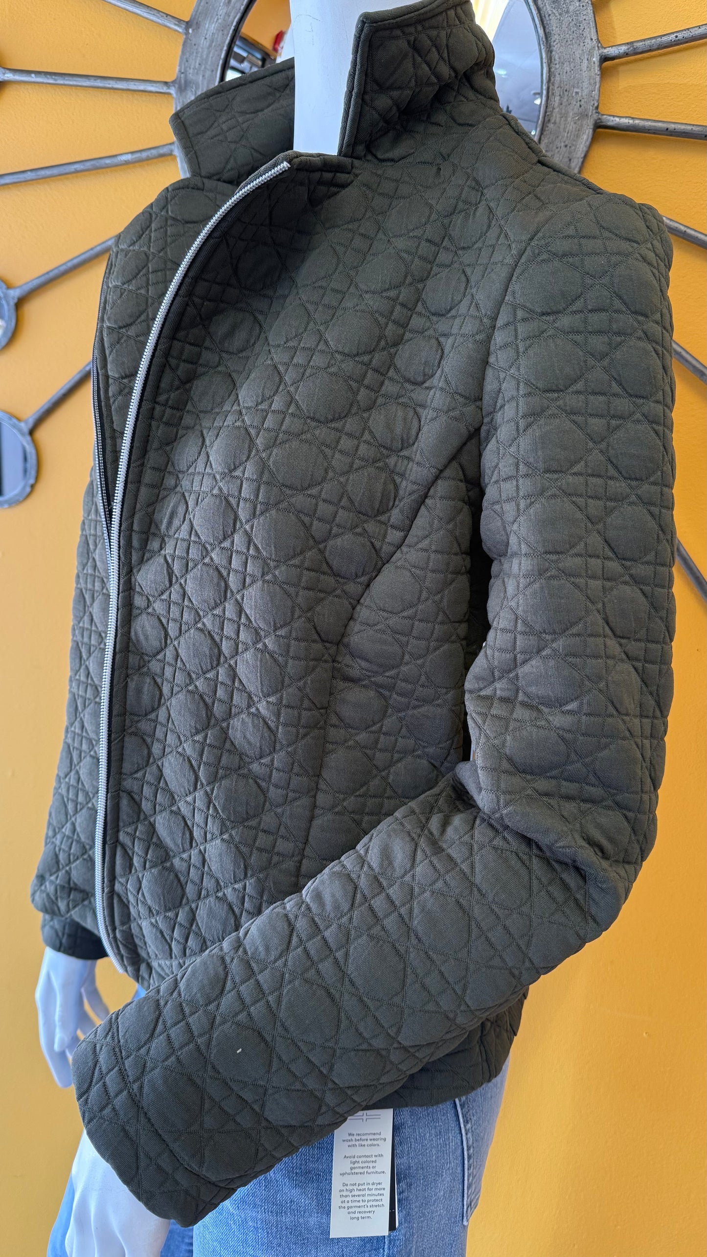 OLIVE HOOK CLOSE JKT