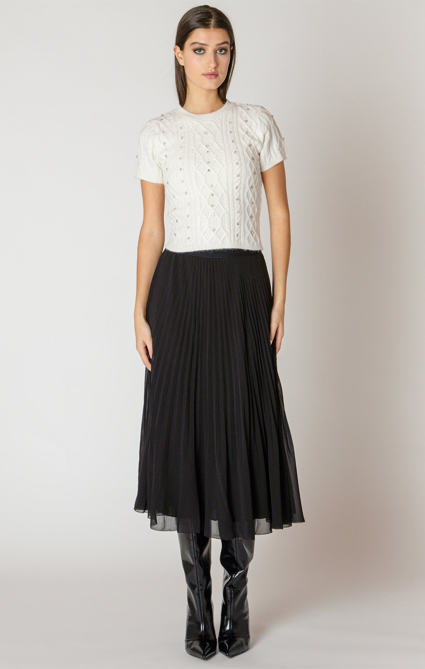 BLK PLEATED SKIRT