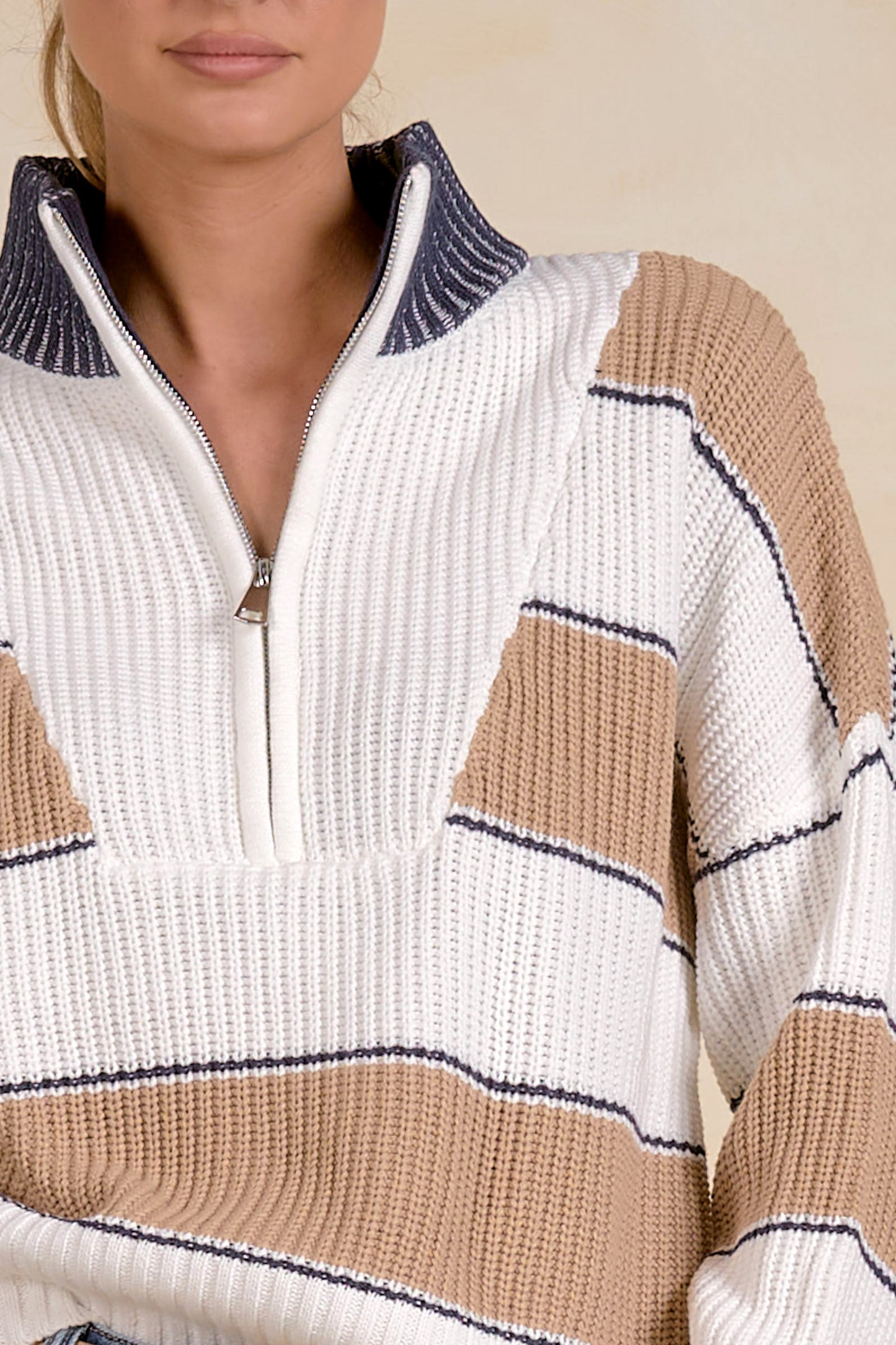 CAMEL/WHT 1/4 ZIP SWTR