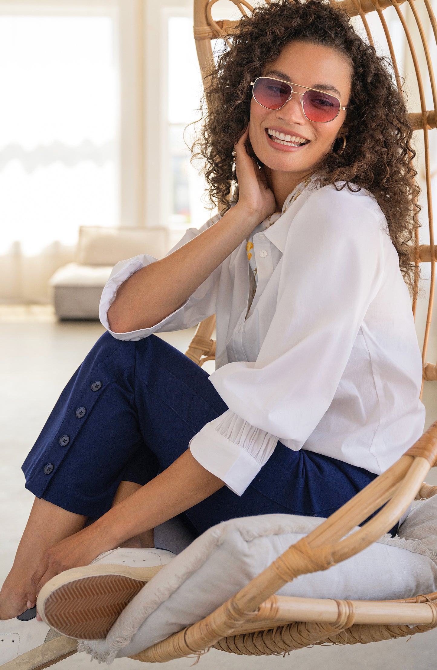 WHITE ADJ SLV BLOUSE