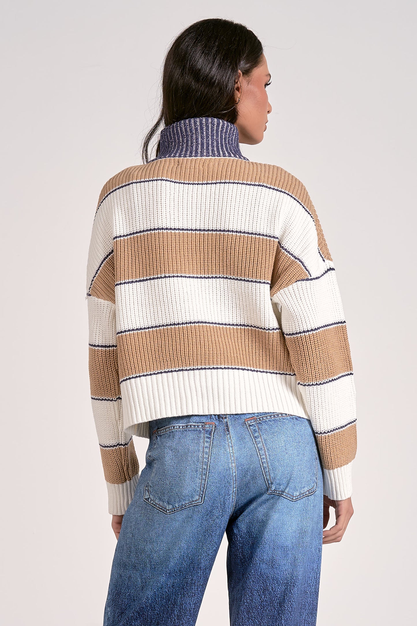 CAMEL STRIPE SWTR