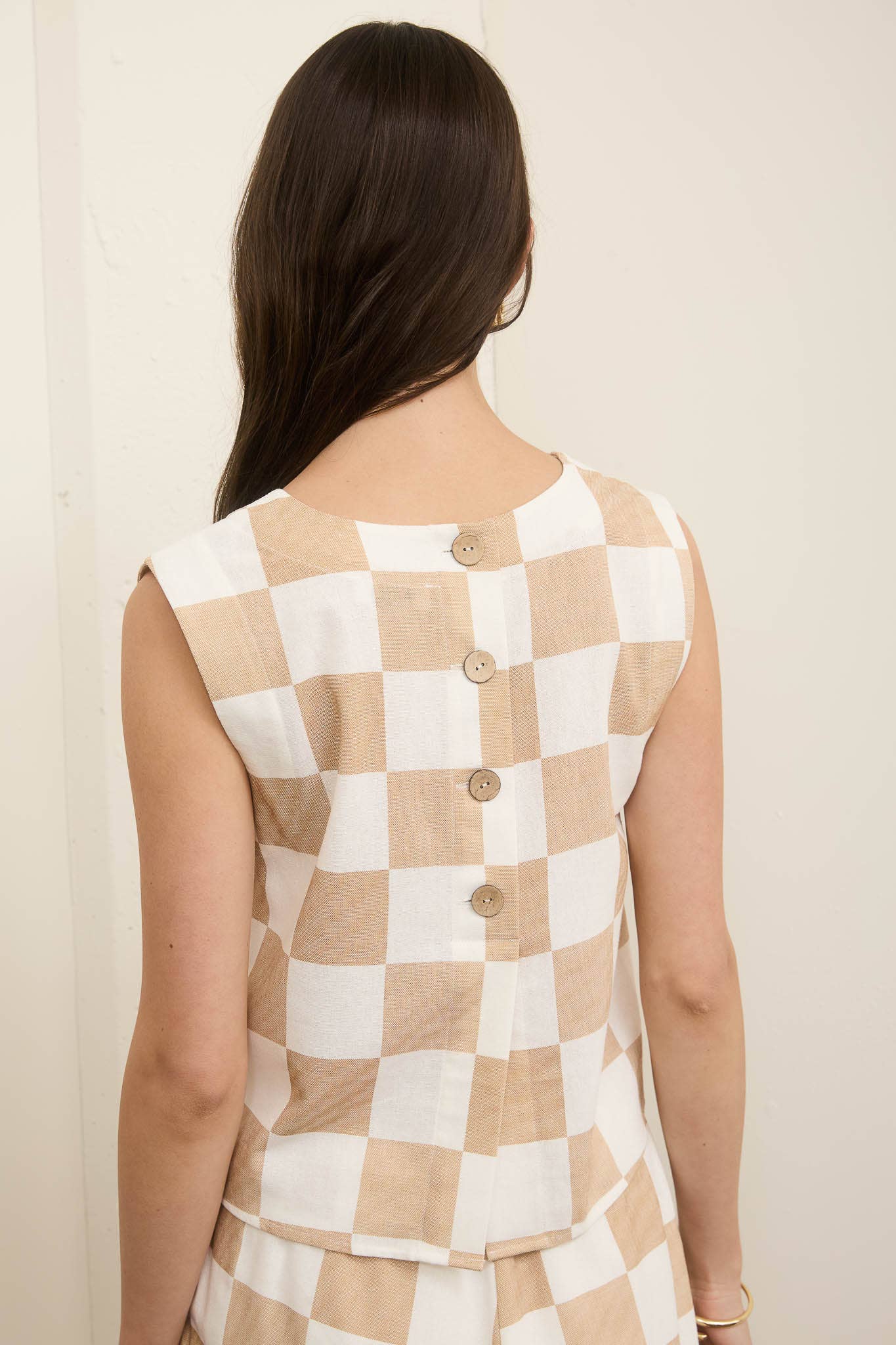 TAUPE CHECK TOP