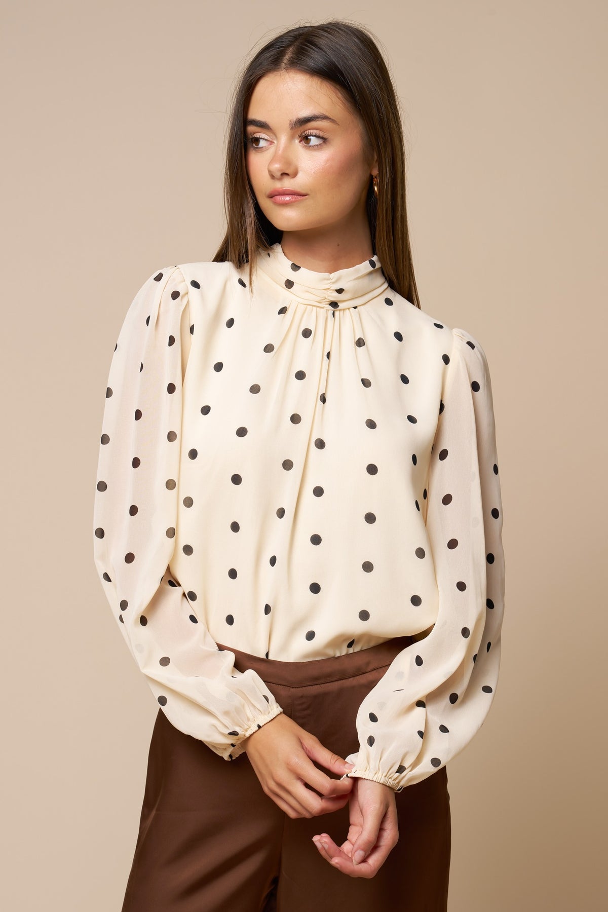 CRM/BLK POLKA DOT BLS