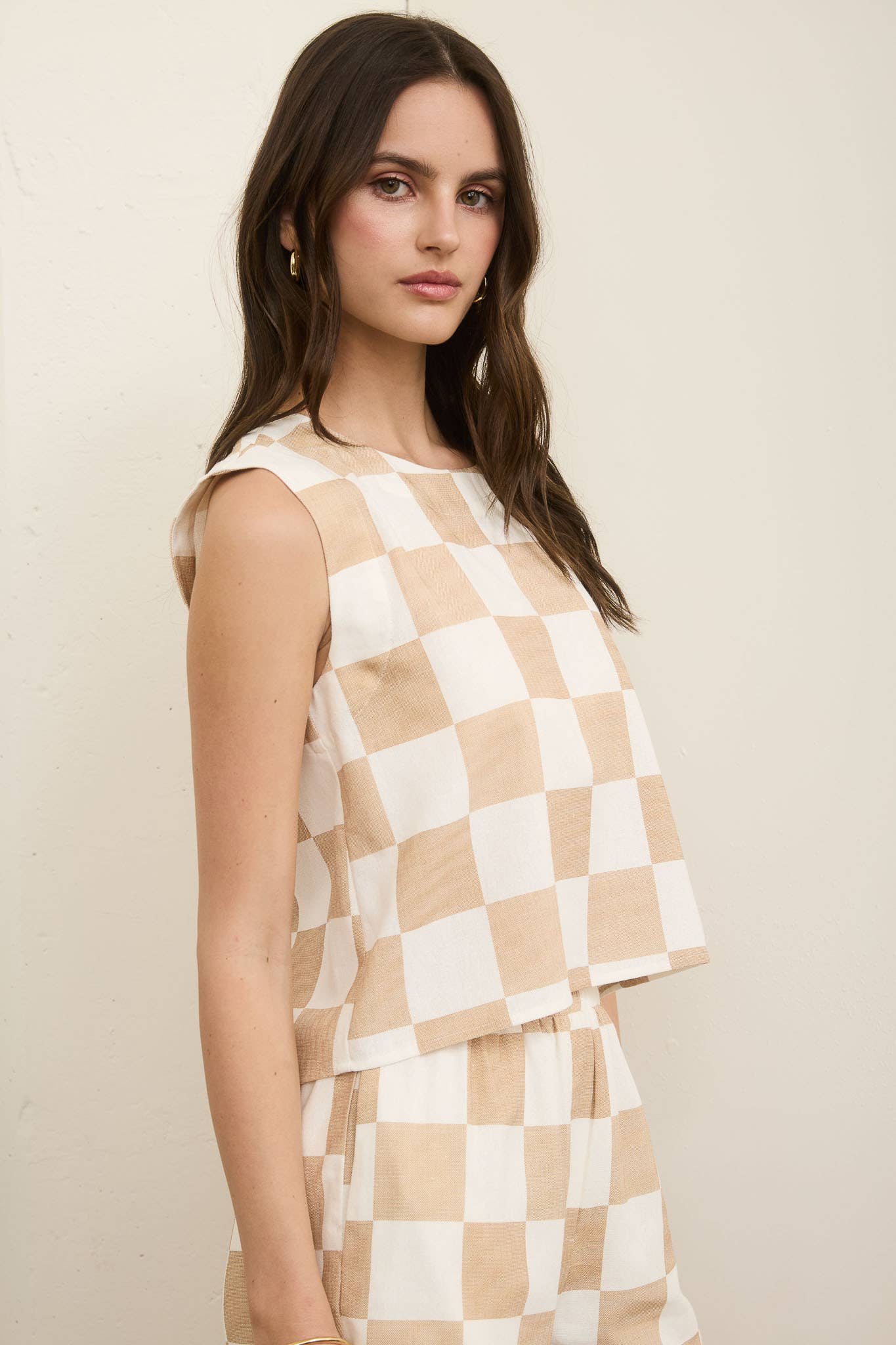 TAUPE CHECK TOP