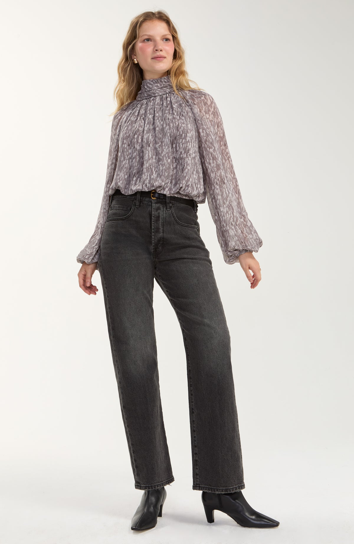 GRY SHEER MK NK BLS