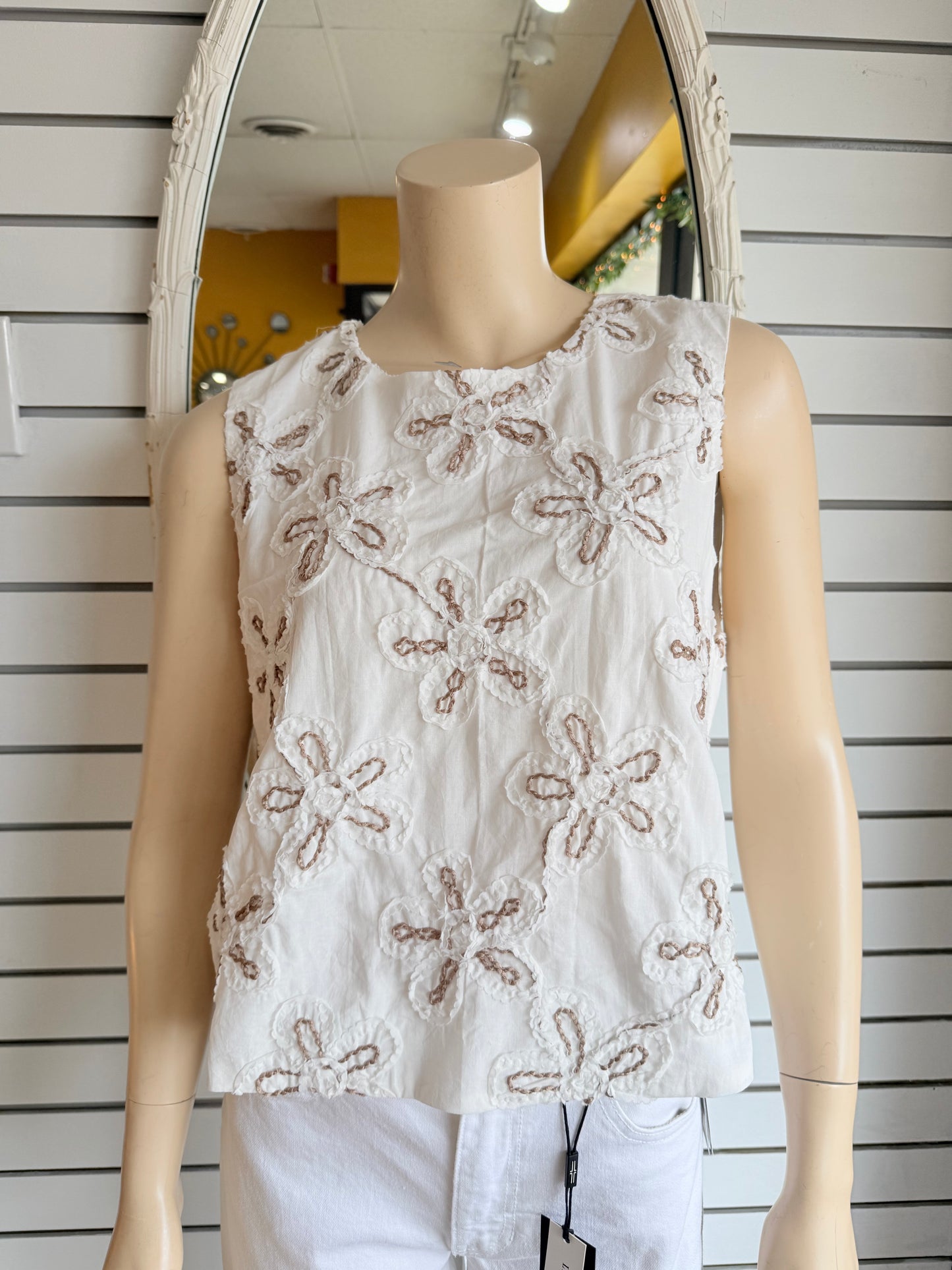 WHITE EMB TANK