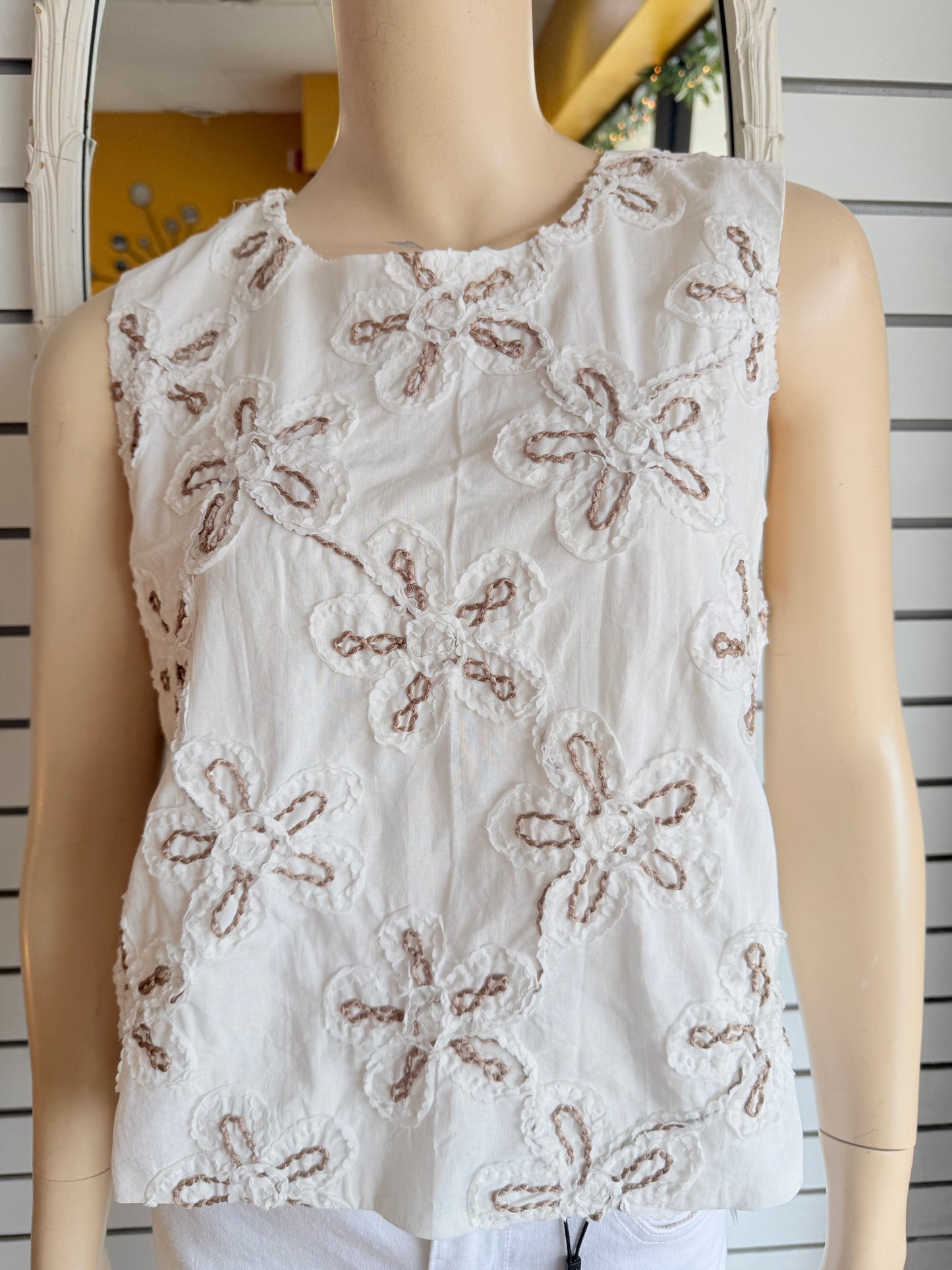 WHITE EMB TANK