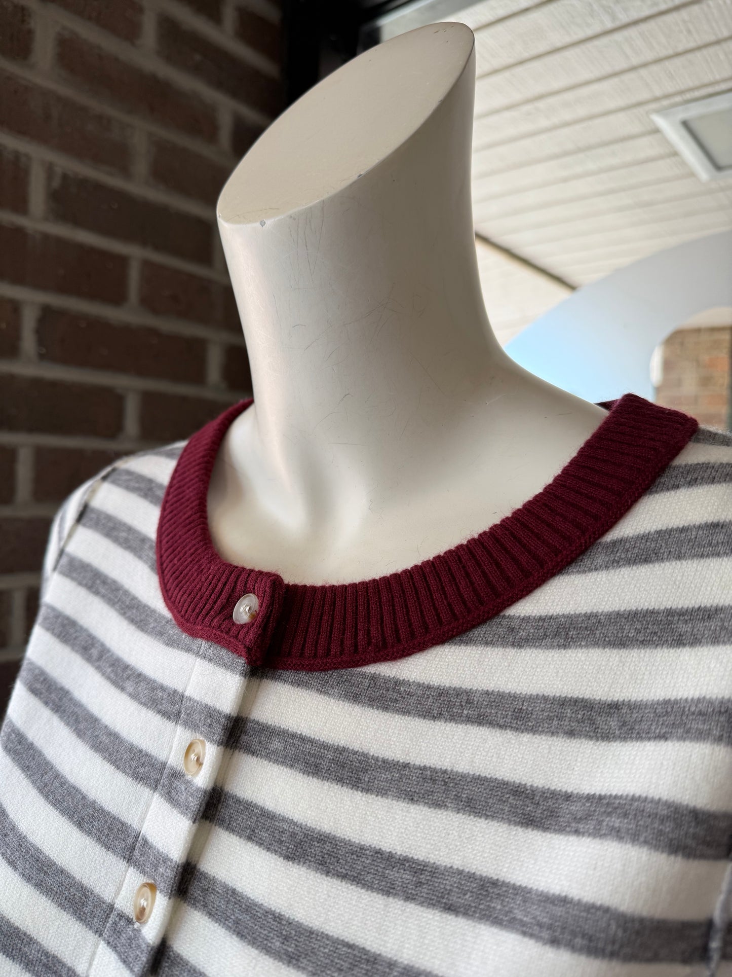 STRIPE CARDI W BURG