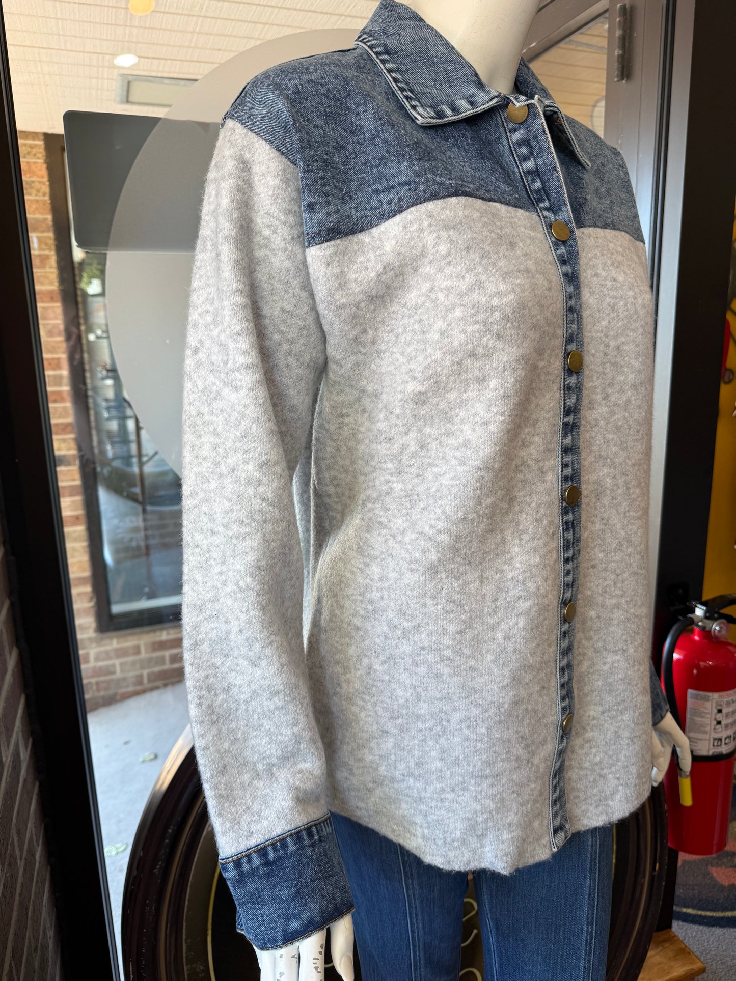 DENIM/SWTR SHKT