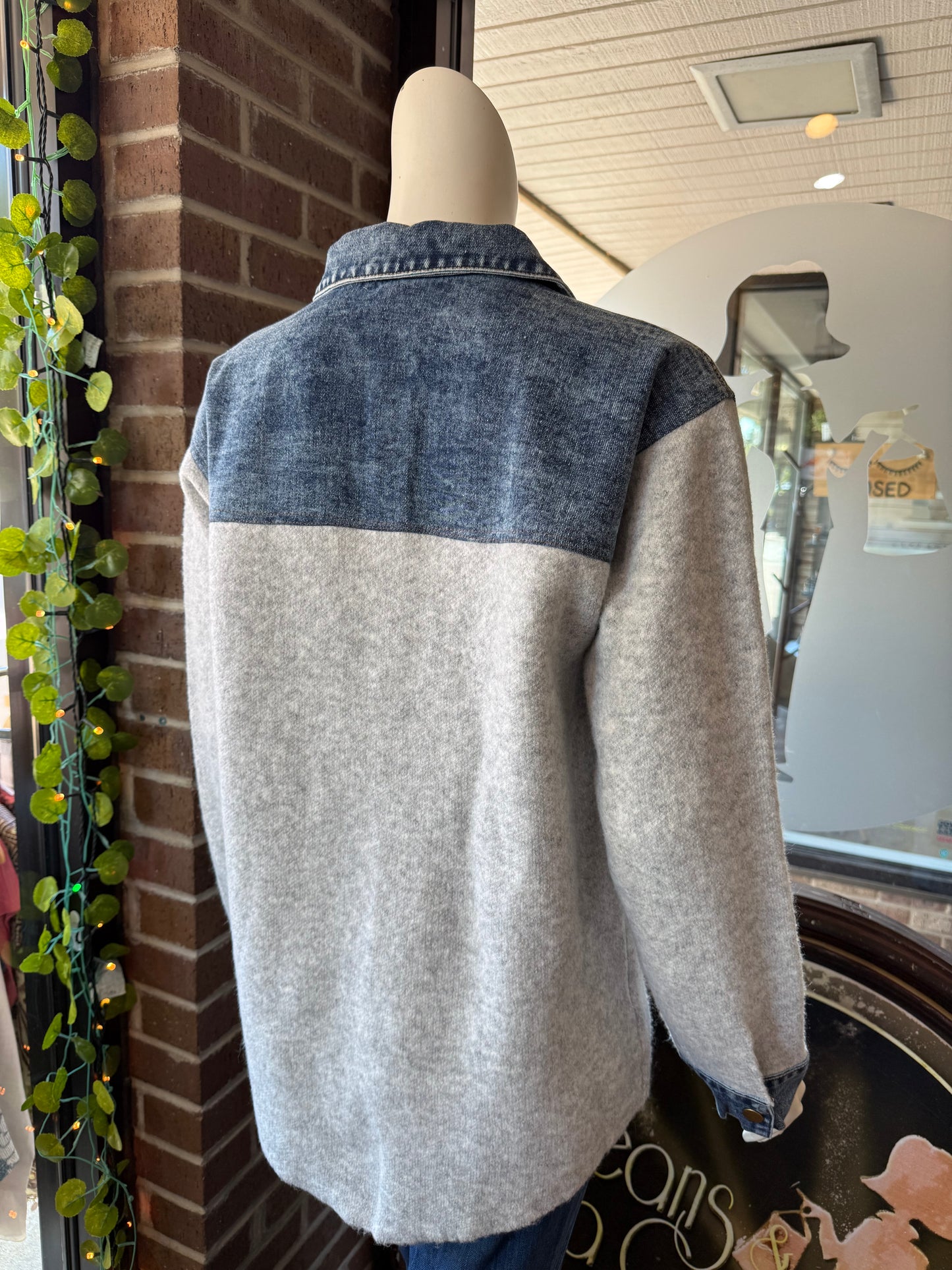 DENIM/SWTR SHKT