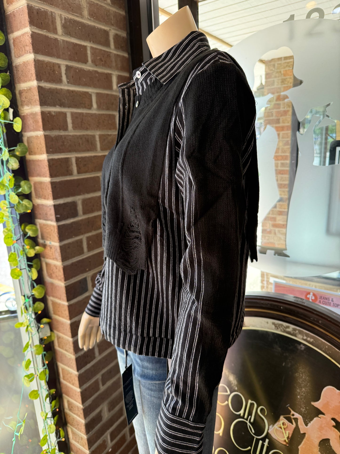 STRIPE BLS W BLK VEST
