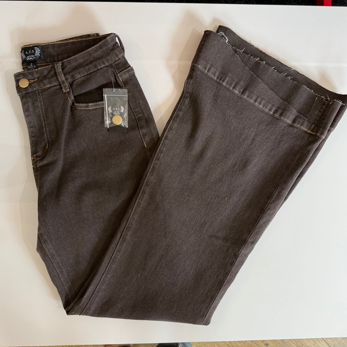 WASHED BRN FLARE JEAN