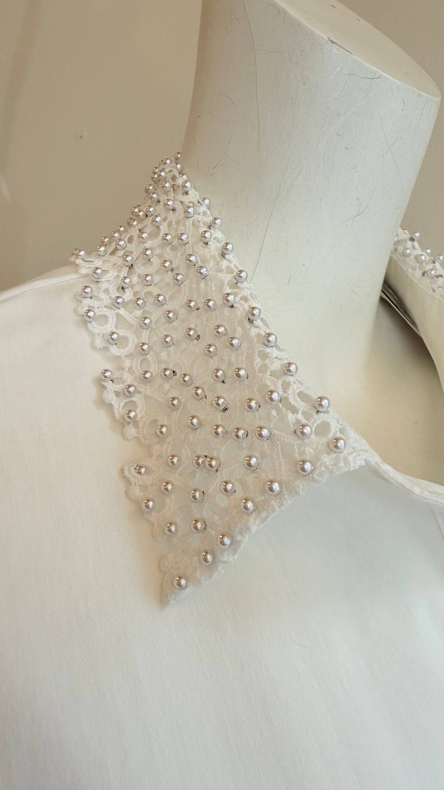 PEARL COLLAR WHT BLS