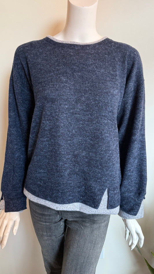 NAVY CREW W GRY TRIM