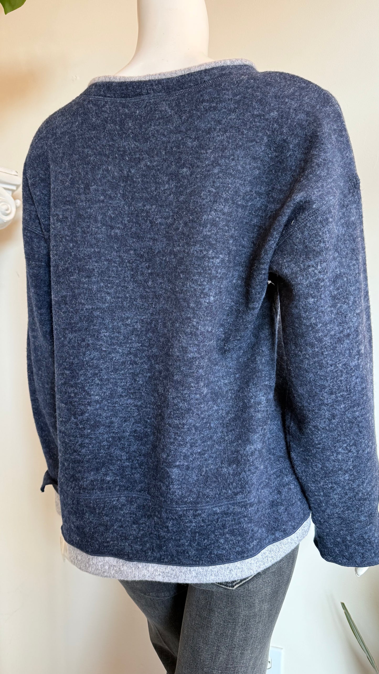 NAVY CREW W GRY TRIM