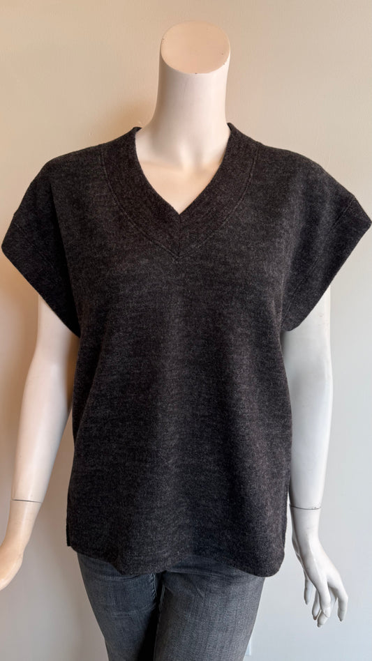 CHARCOAL VEST