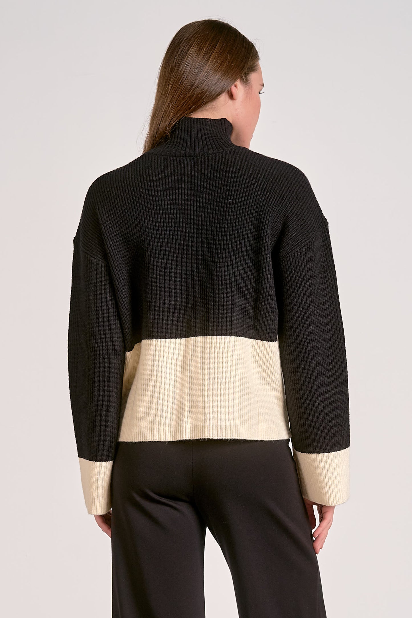 BLK/WHT CLR BLK MOCK