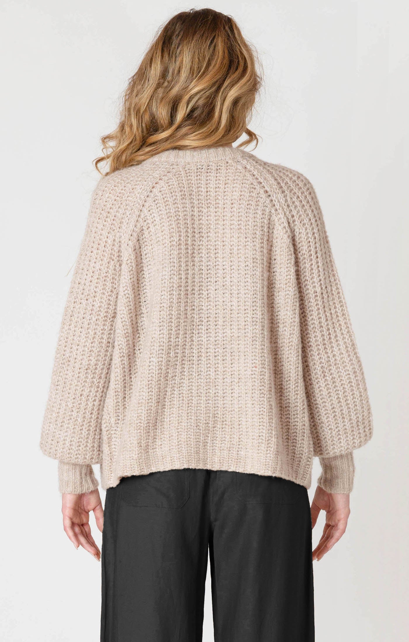 SOFT OAT CARDIGAN