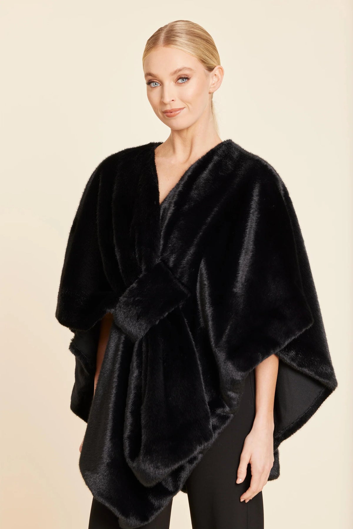 BLACK FUR CAPE