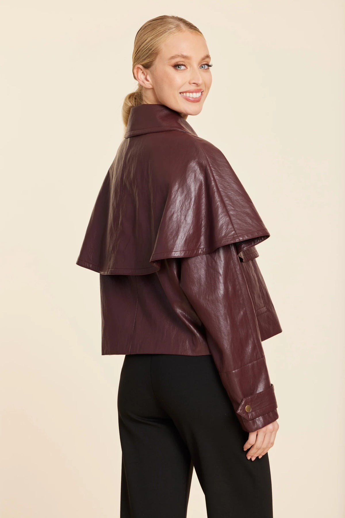 BURG CAPE JKT