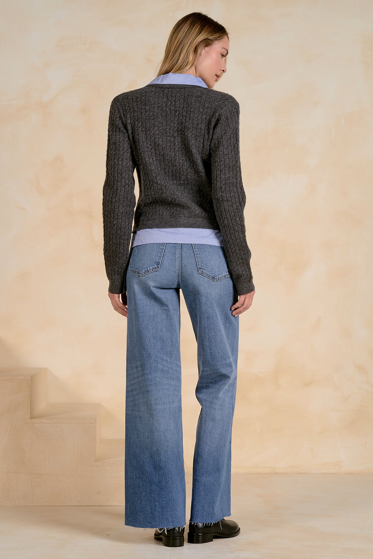 CHAR CARDI W BLUE COLR
