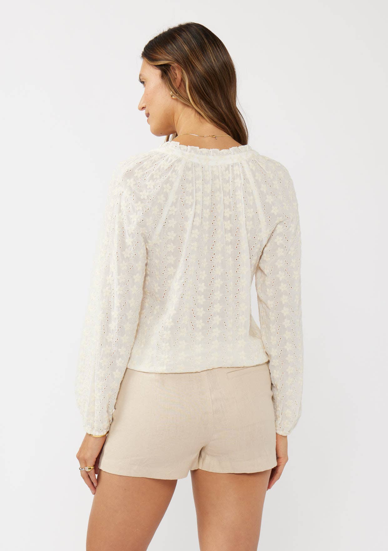 CREAM EYELET BLS