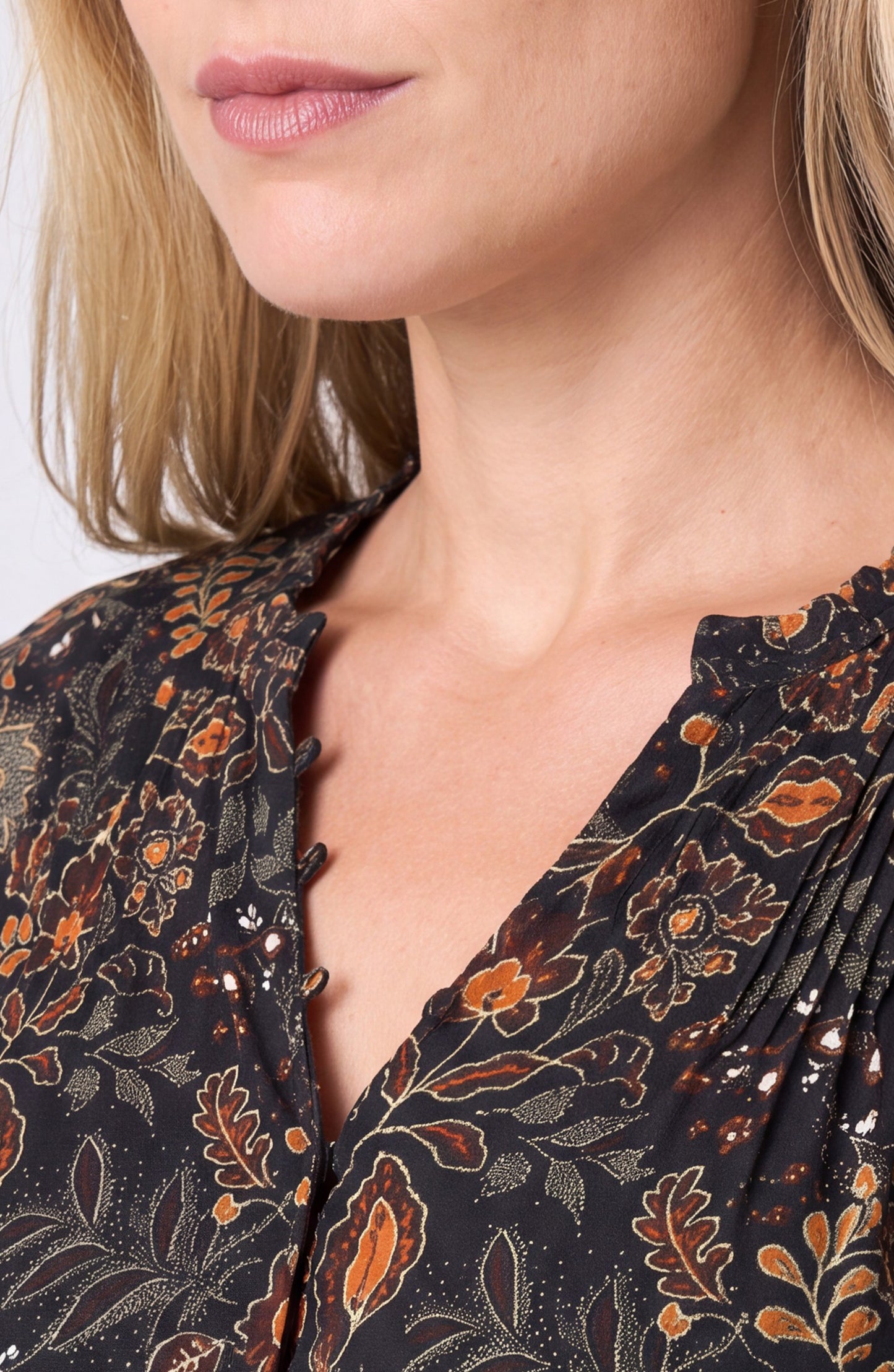 RUST/BLK PNTK BLOUSE