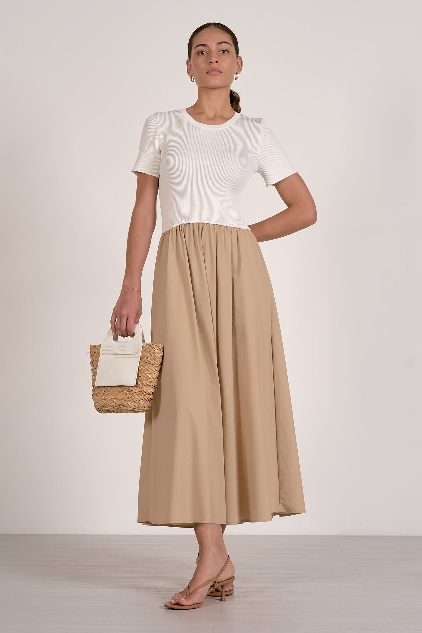 WHITE/TAN SS DRESS